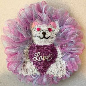 Sparkly Valentines Teddy Bear Wreath